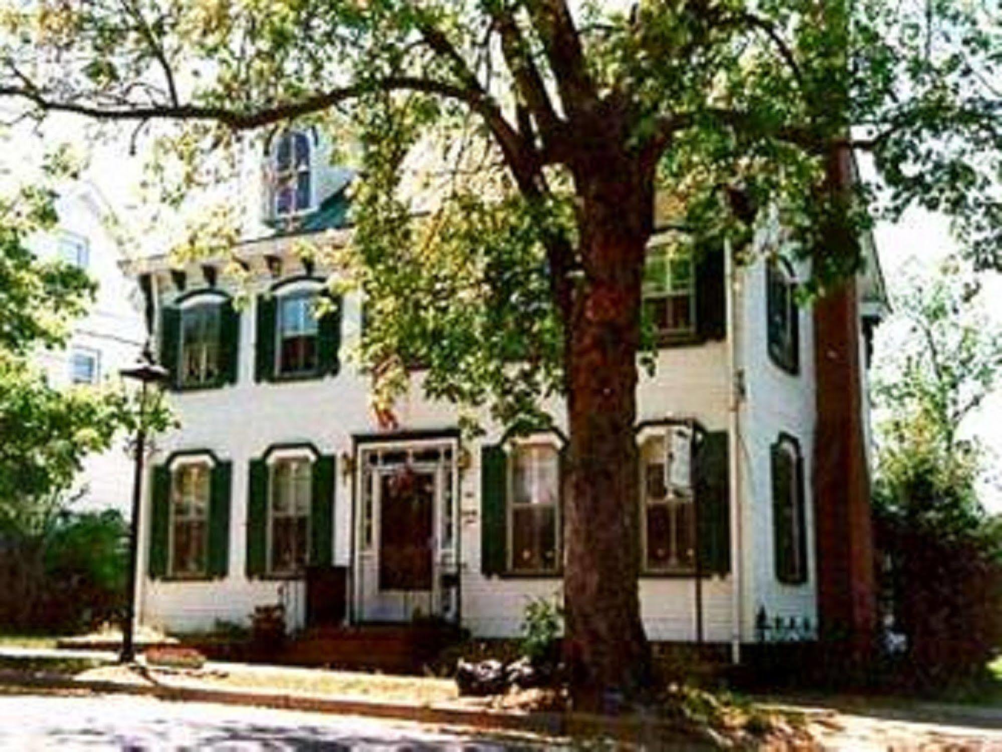Isaac Hilliard House Bed And Breakfast Pemberton Exteriör bild